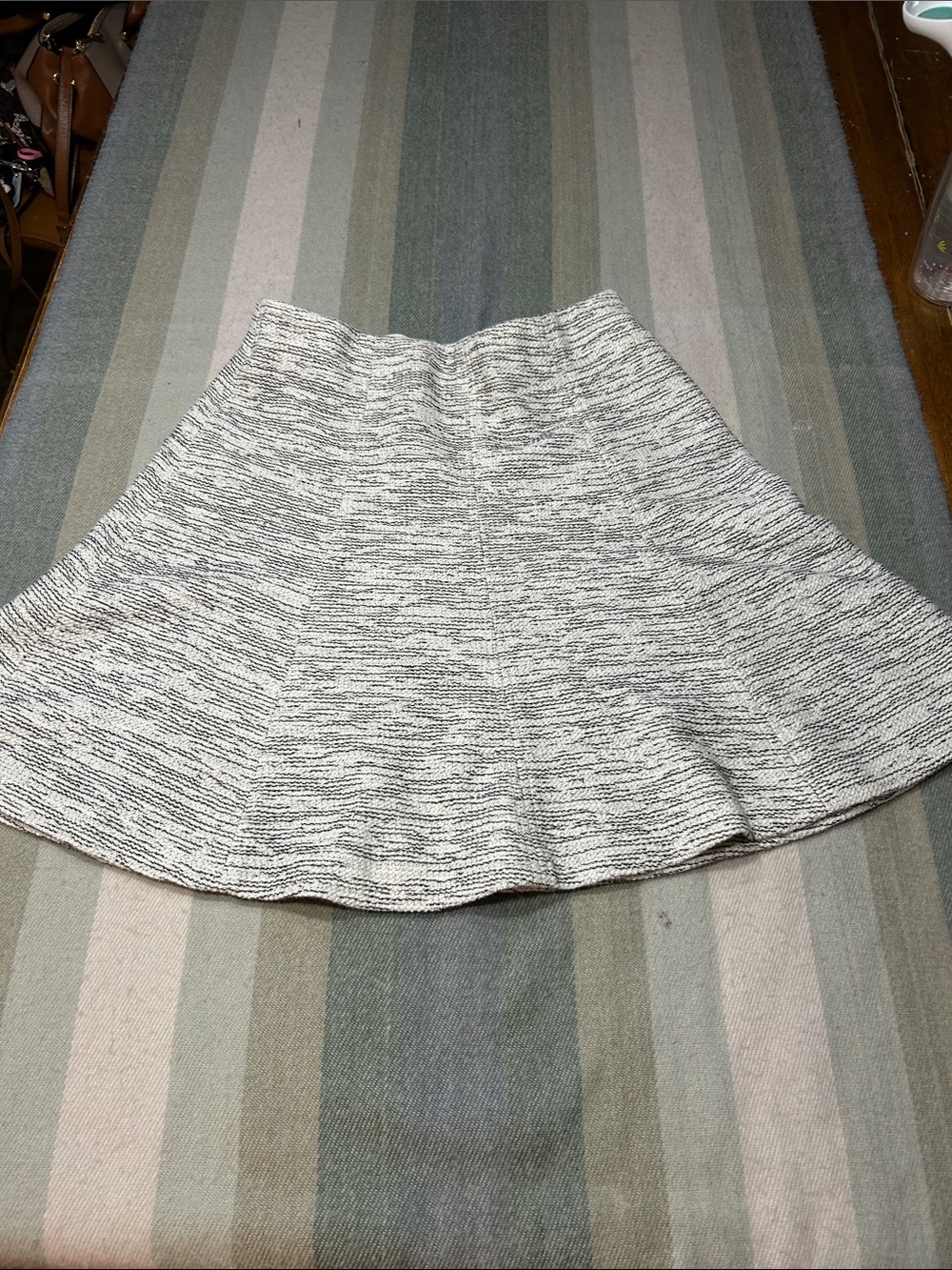 LOFT Skirt Sz Small black and white skater style